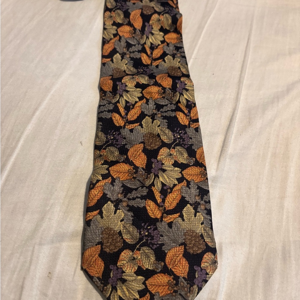 Autumn Leaf Patterned Men's Tie